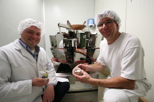Plant Manager, Mario Dux (left) and Teamleader, Christian Lemmermeier (right)
